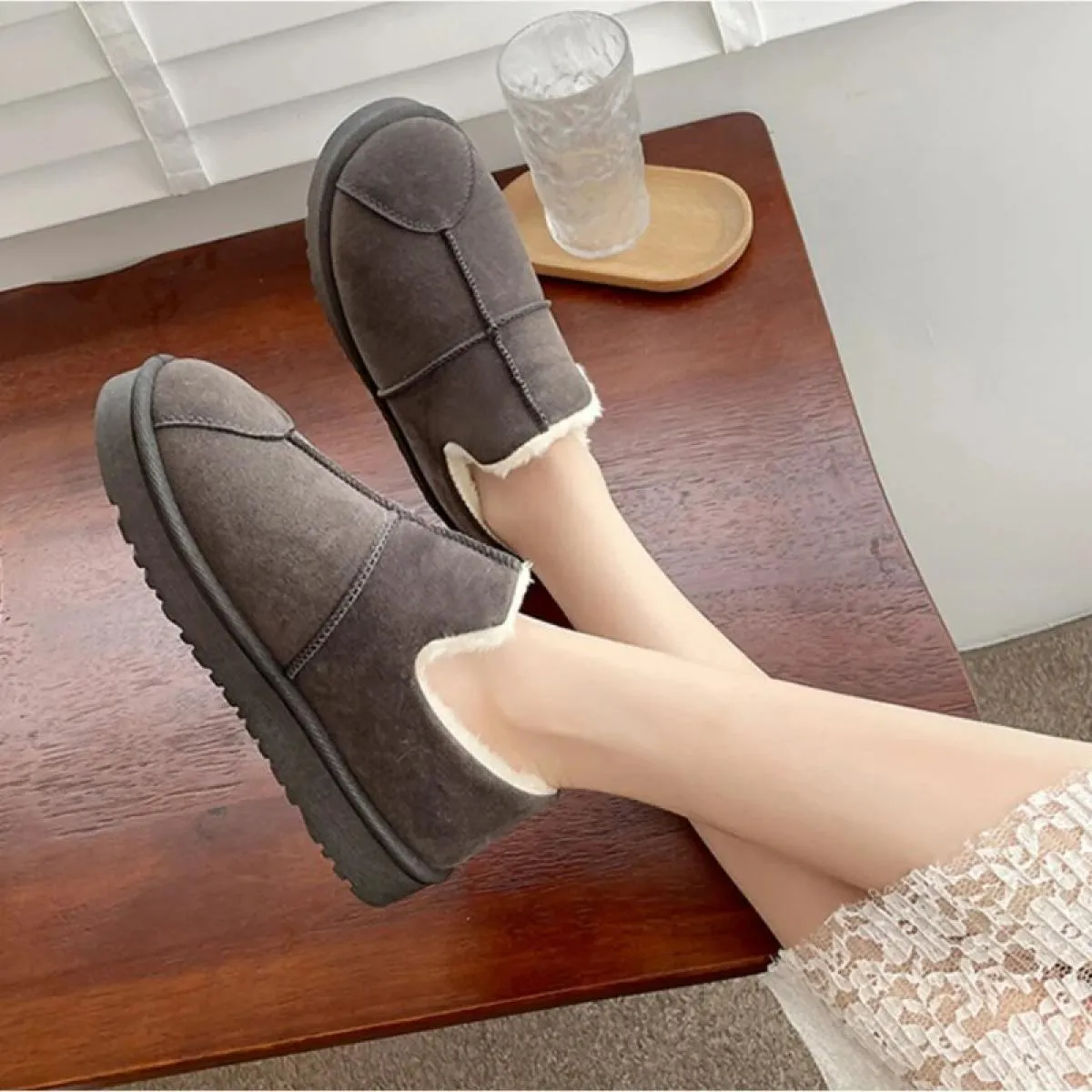 2023 Stivali da neve Tubo corto da donna Scarpe di cotone ispessito Antiscivolo Scarpe invernali nuove Scarpe da donna per stude