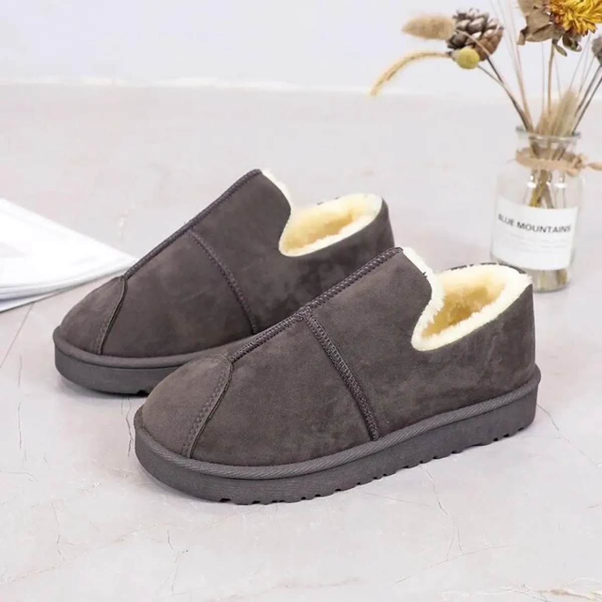 2023 Stivali da neve Tubo corto da donna Scarpe di cotone ispessito Antiscivolo Scarpe invernali nuove Scarpe da donna per stude