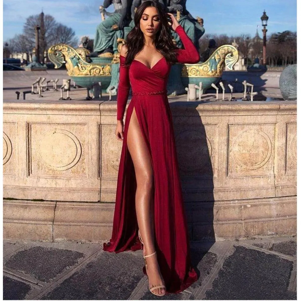 Abiti da sera formali con scollo a V con spalle scoperte rosse Abiti da festa eleganti con spacco alto sul davanti Abiti 2023 Sw