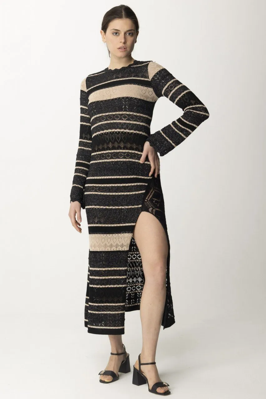 Abito lungo in maglia a righe con spacco Nero