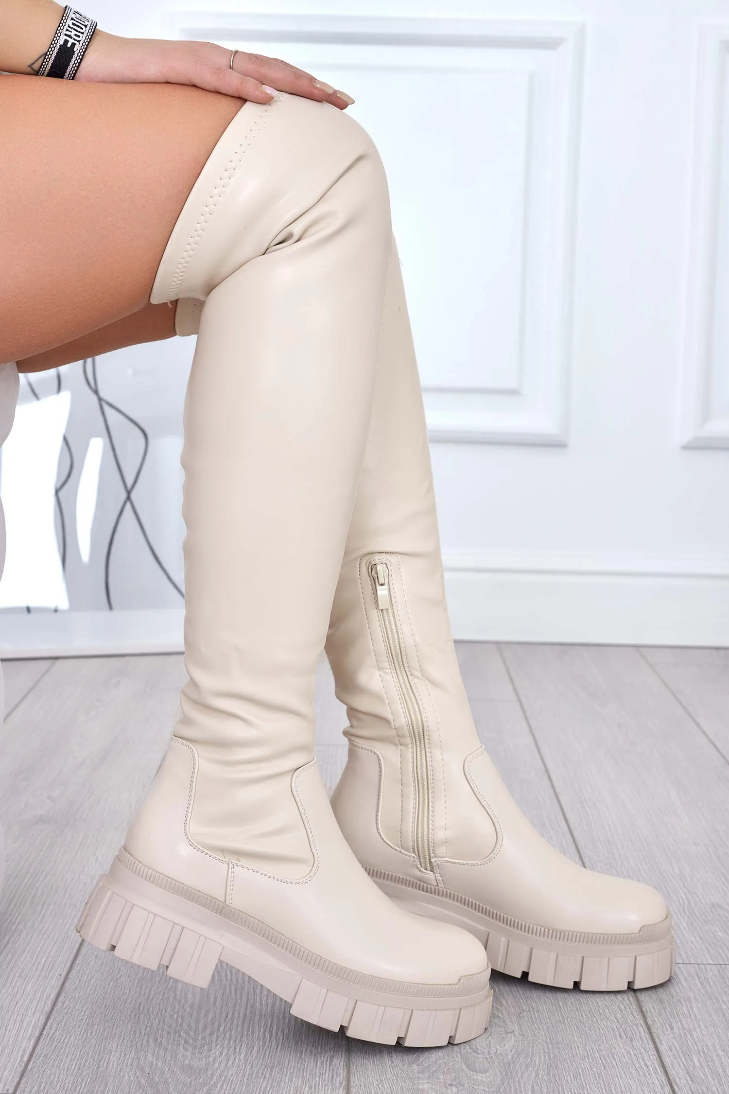 ARIANA - Stivali beige alla coscia in finta pelle