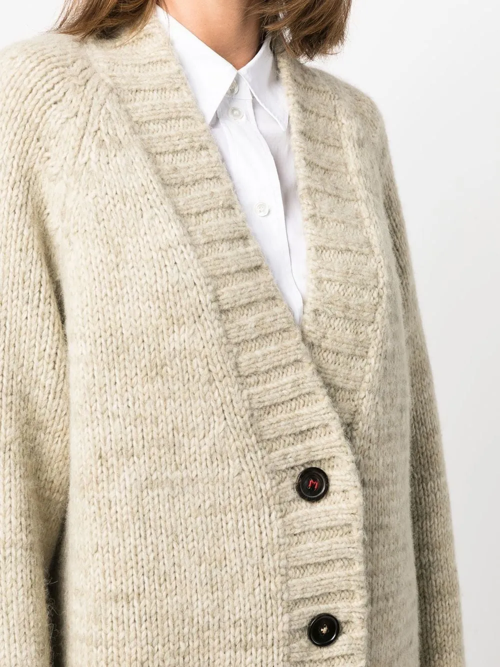Cardigan tinto vegetale