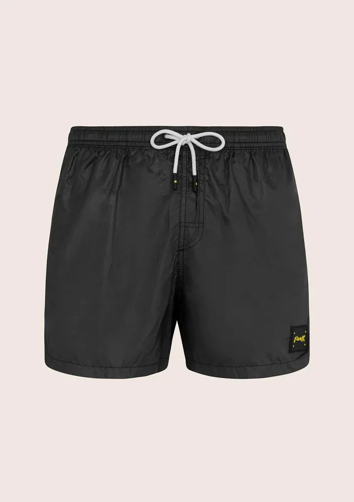 EFFEK SHORT NERO LUCIDO CORTO