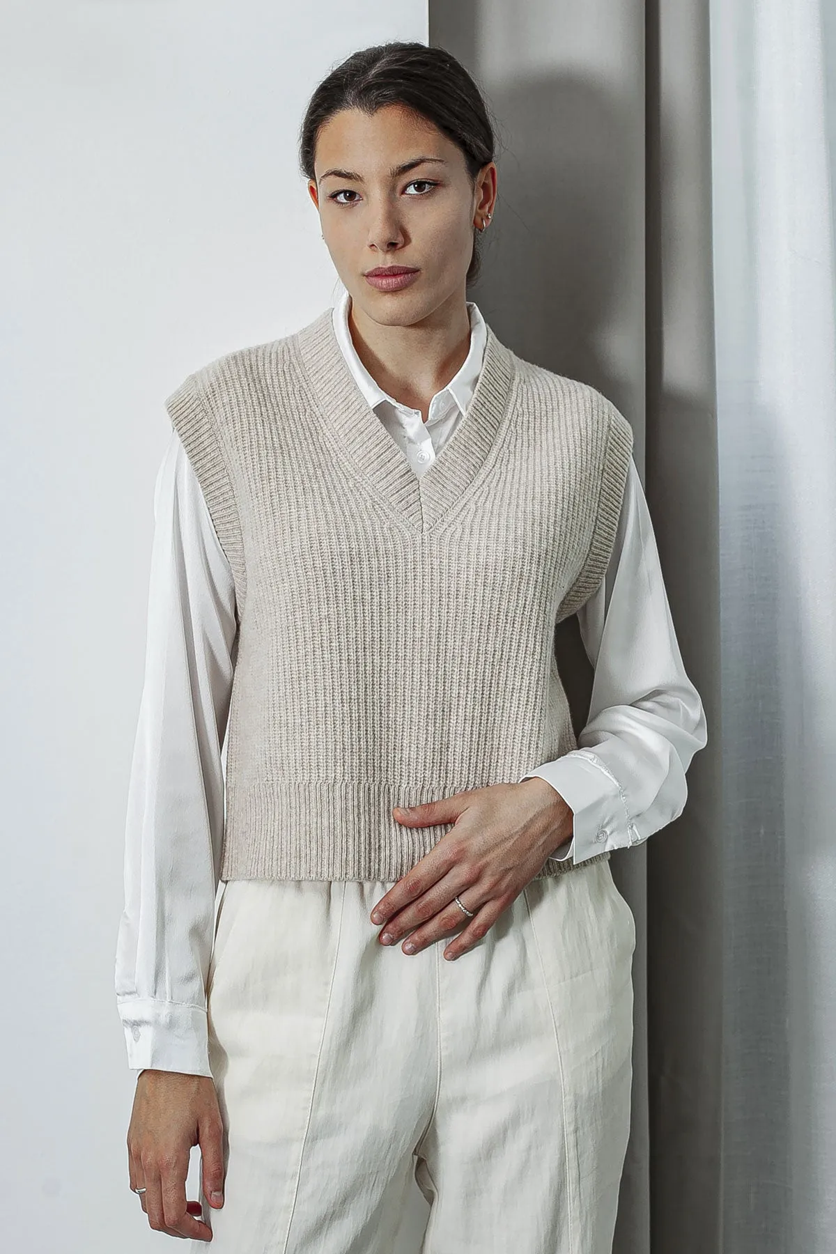 Elegante Maglia Gilet Tiff Scollo V Maglione Donna Autunno/Inverno 100% Pura Lana Vergine Extrafine - Fatto in Italia | Brunella