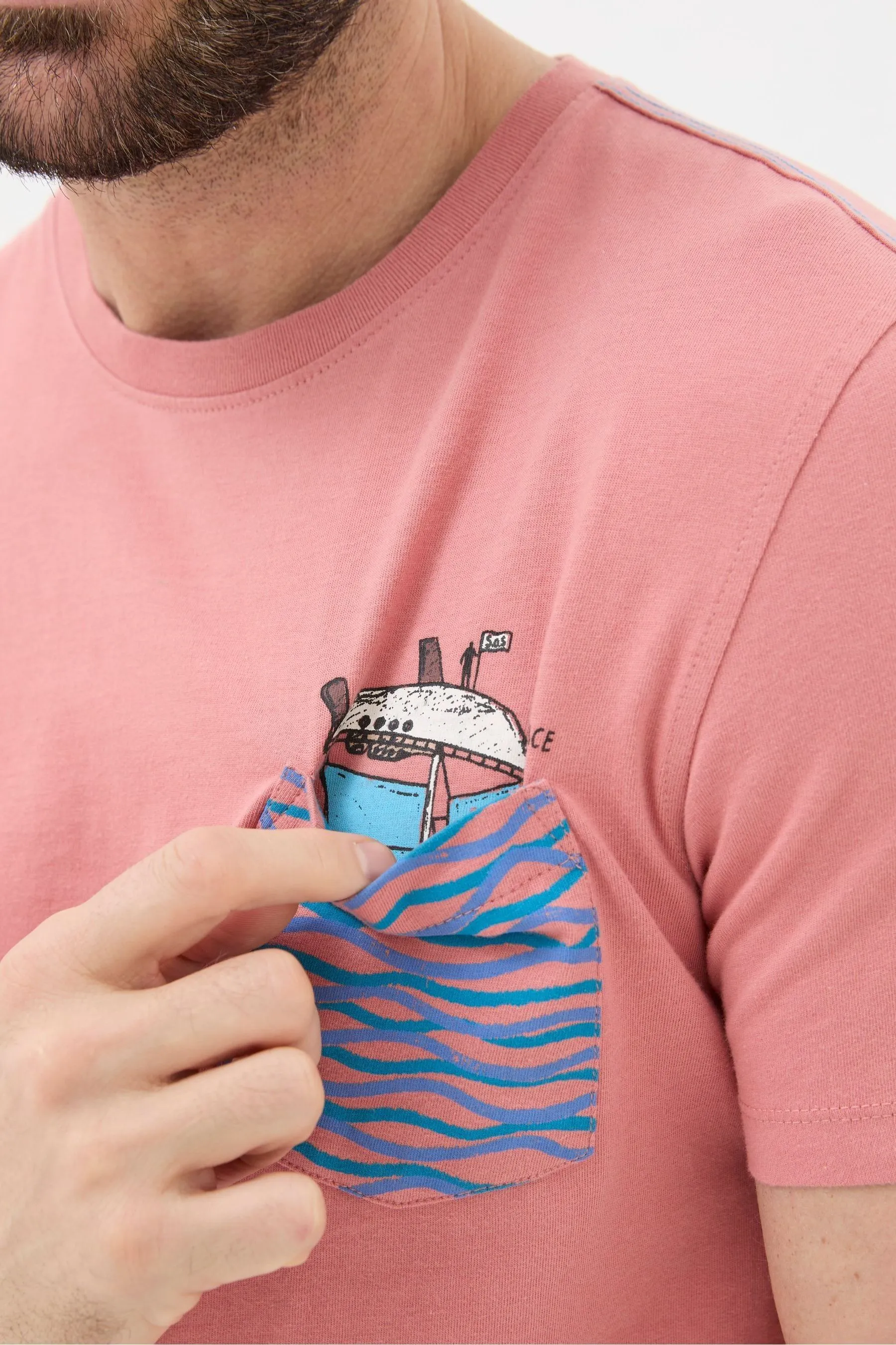 FatFace - T-shirt con tasca a barca
