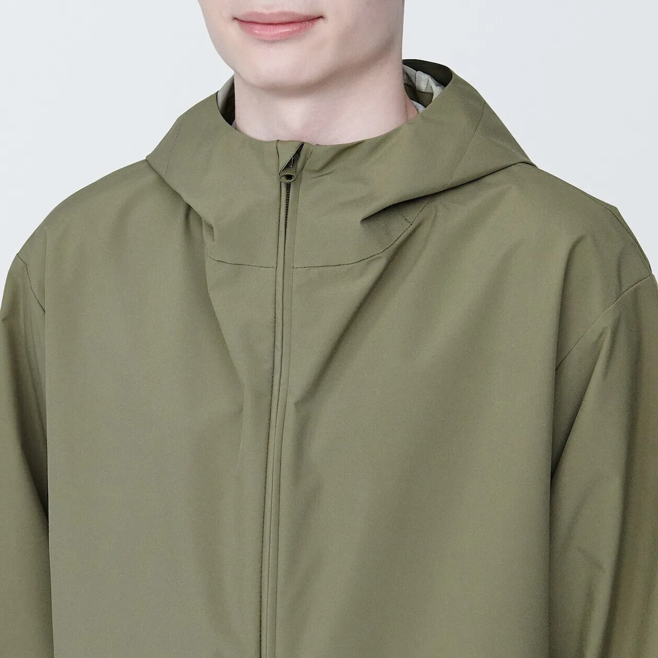 Giacca idrorepellente con cappuccio 24S.