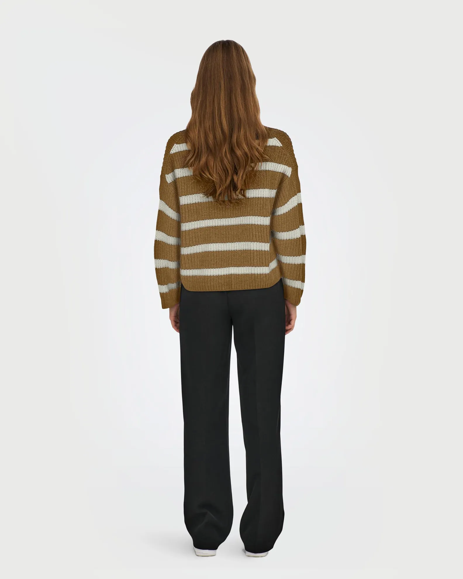 JACQUELINE - MAGLIA PULLOVER A RIGHE BEIGE E BIANCO                                            Previous productJACQUELINE - MAGL