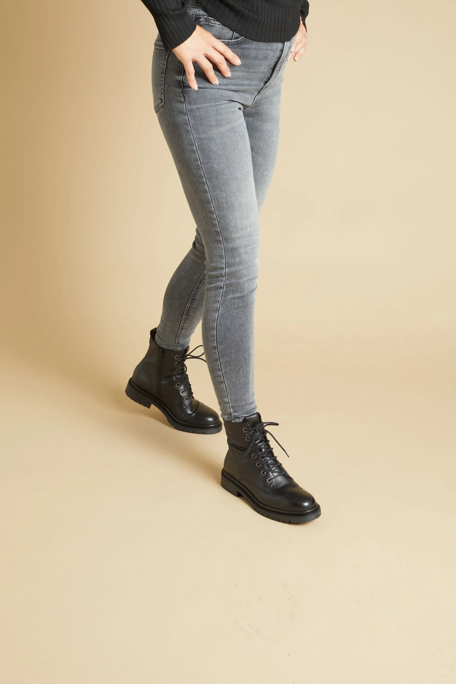 Jones Bootmaker - Davi - Nero Pizzo in pelle - Stivali