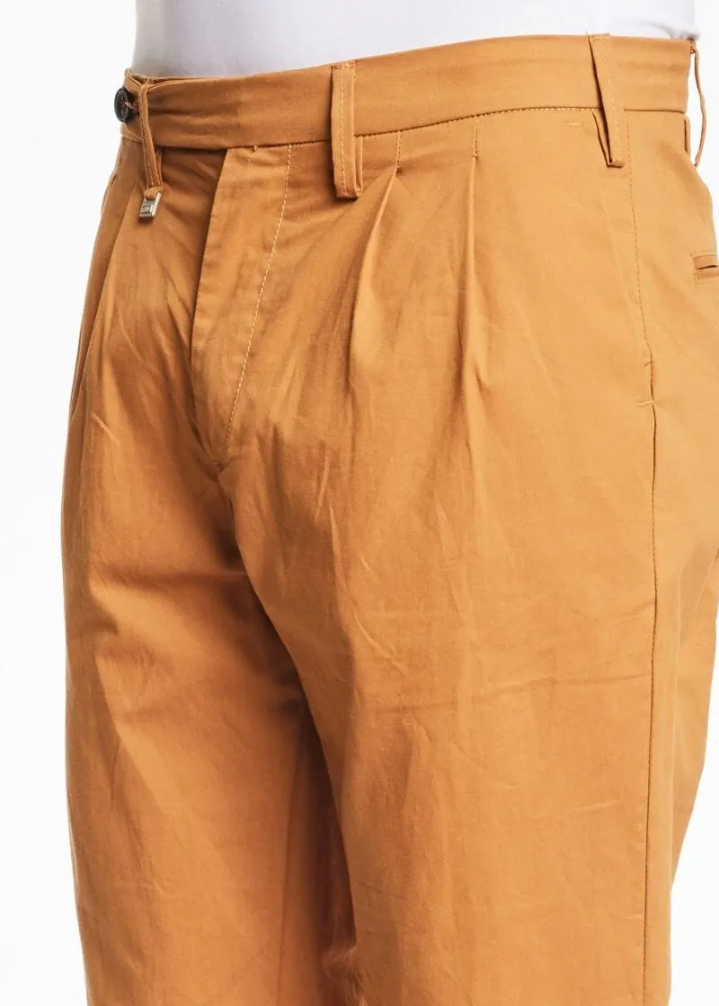 Pantaloni chino in gabardina stretch