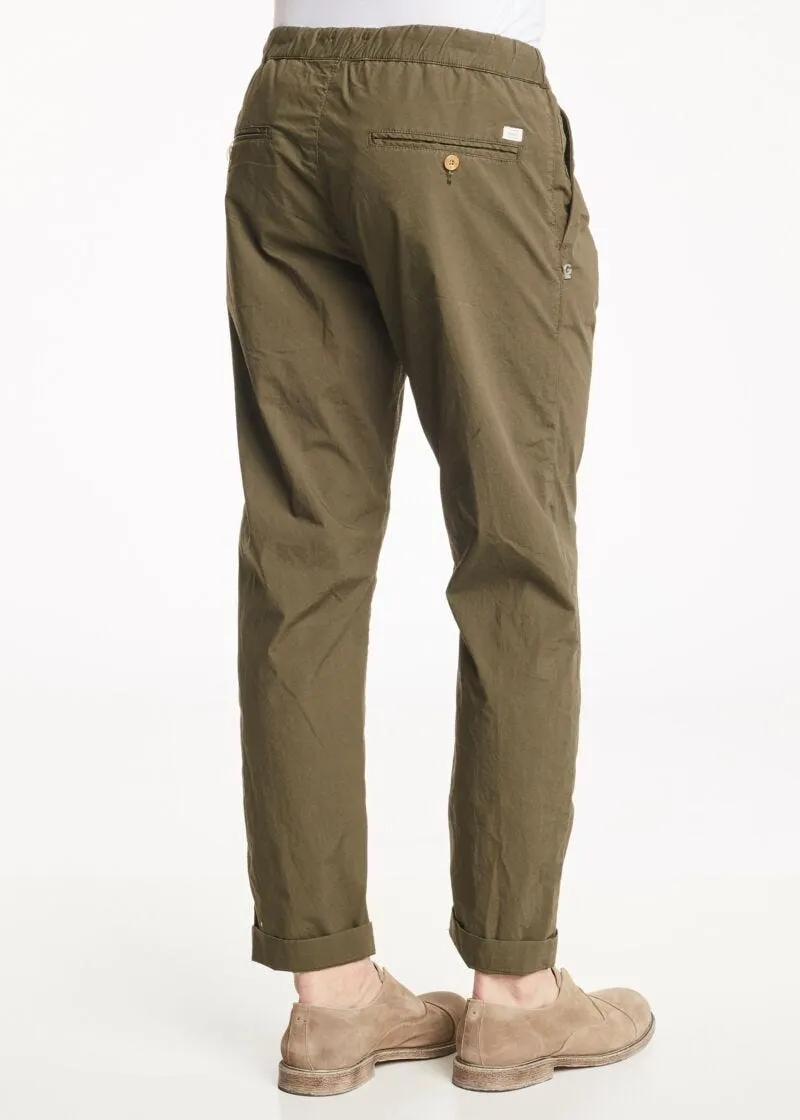 Pantaloni chino in gabardina