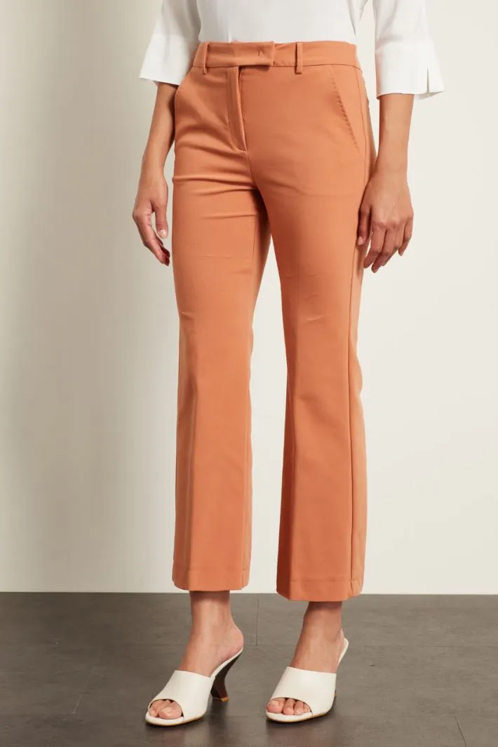 Pantaloni con passanti in vita