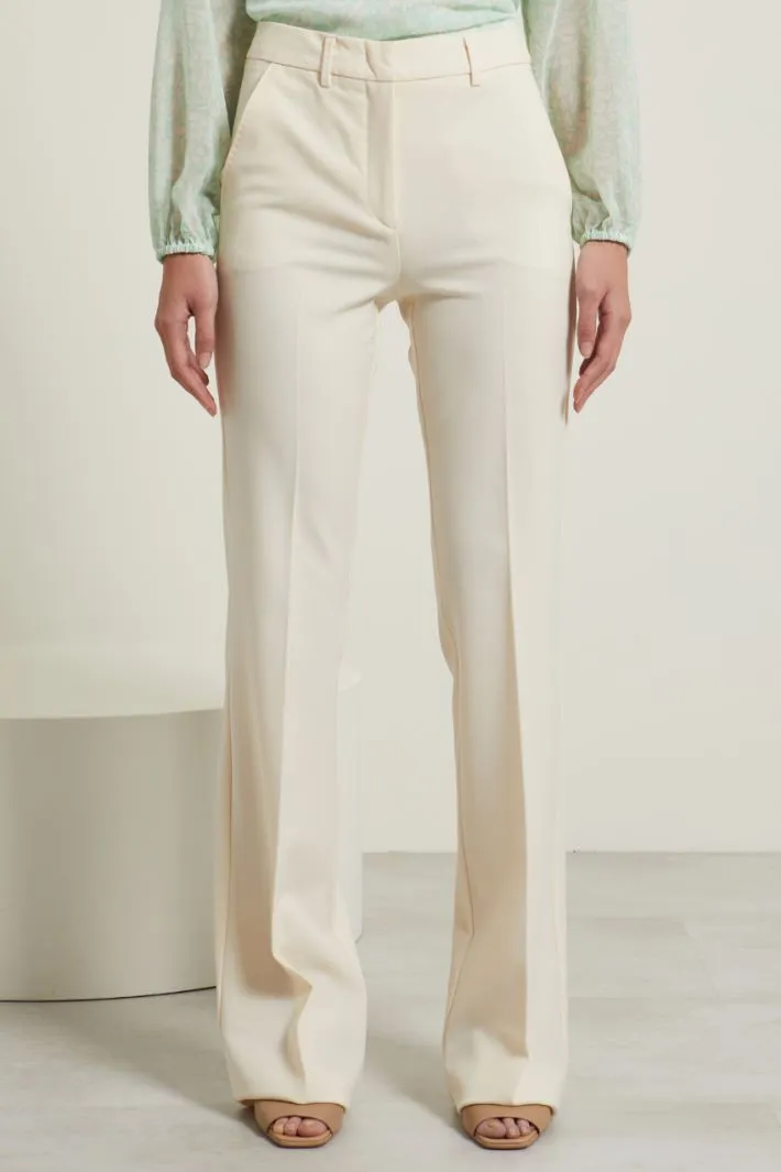 Pantaloni in tela stretch