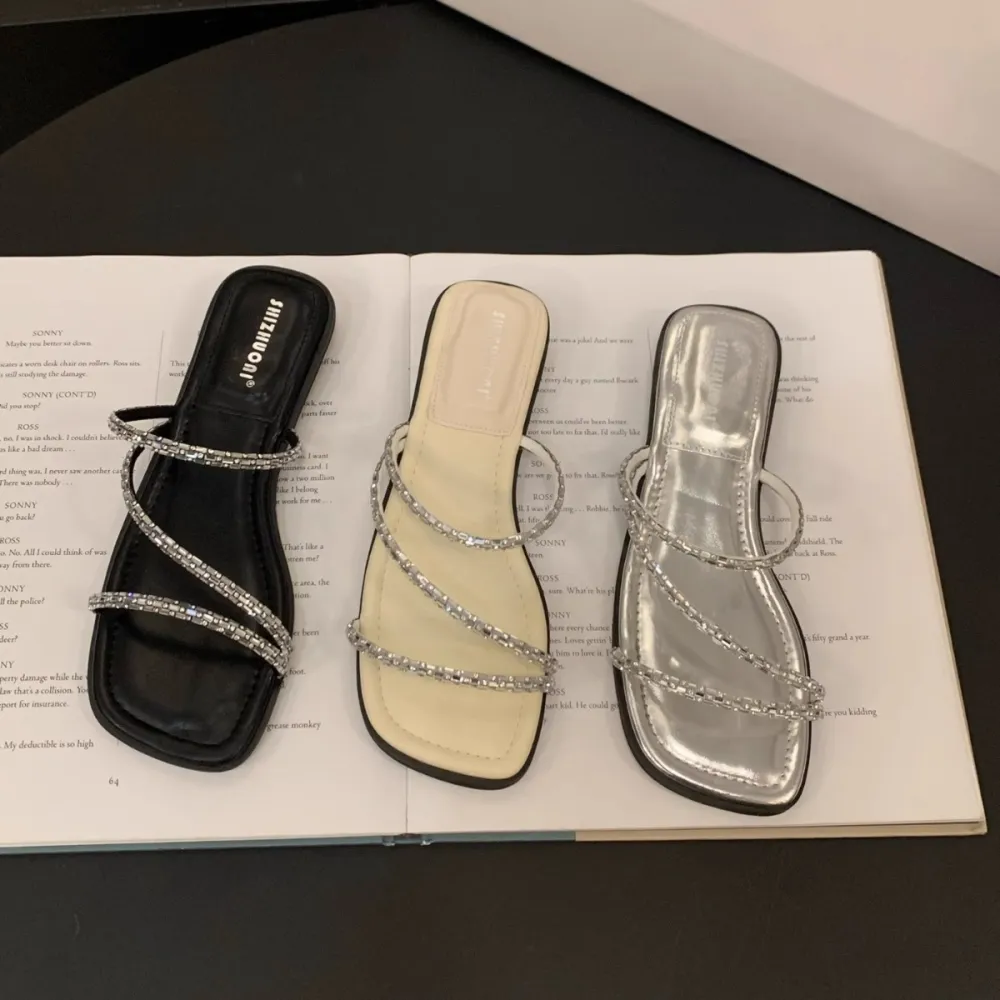 Sandali francesi con temperamento a tacco basso, scarpe da fata per l'abbigliamento estivo, sandali con strass con suola morbida