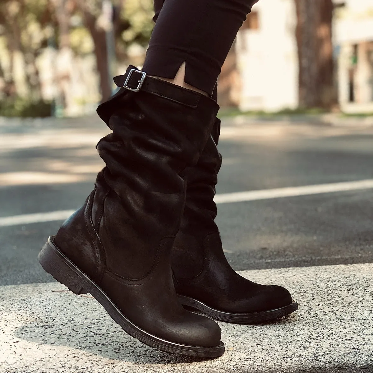 Stivali Biker Boots a Metà Polpaccio in Pelle Vintage Neri