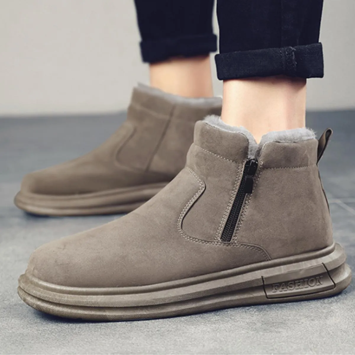 Stivali da neve ispessiti da uomo Stile Moda Caldo pile di cotone Scarpe Testa tonda Cerniera laterale Antiscivolo Appartamenti