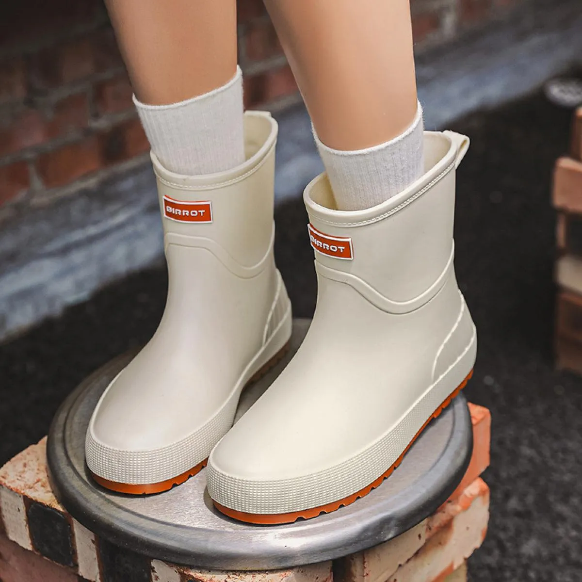 Stivali da pioggia da donna Slip On Stivali da acqua di alta qualità Scarpe impermeabili Stivali da pioggia in gomma da donna Ga