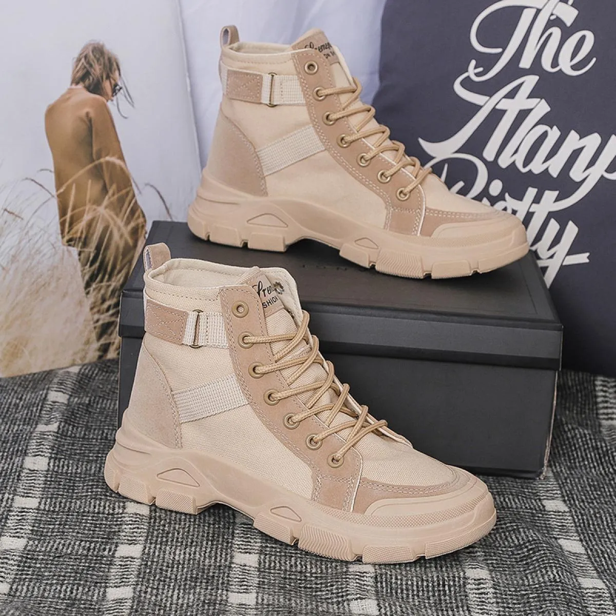 Tenis Feminino Donne High Top Piattaforme Designer Casual Scarpe da donna Luce Chunky Scarpe di tela per le donne 2022 Zapatos D