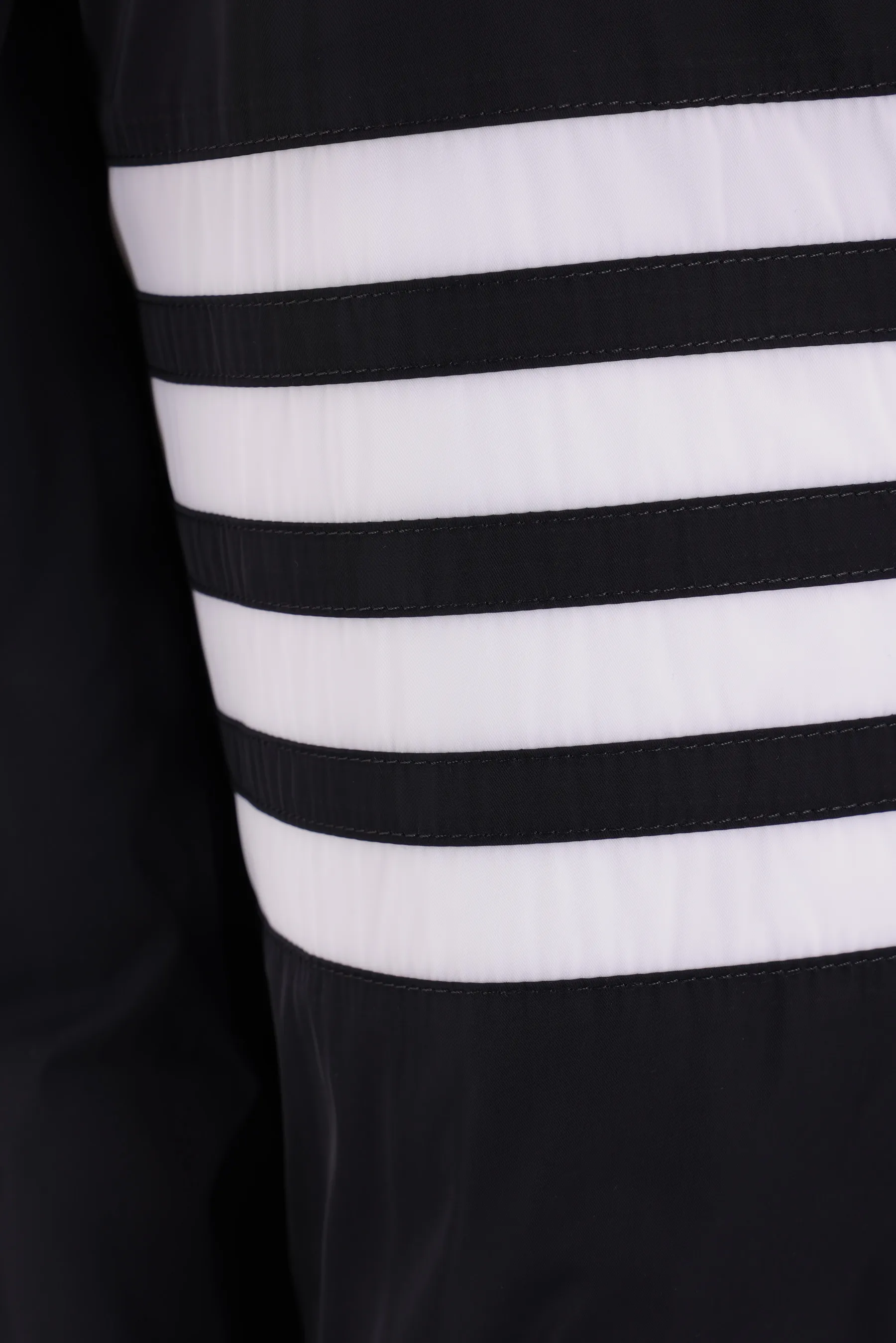 THOM BROWNE piumino oversize in nylon con dettaglio 4-bar