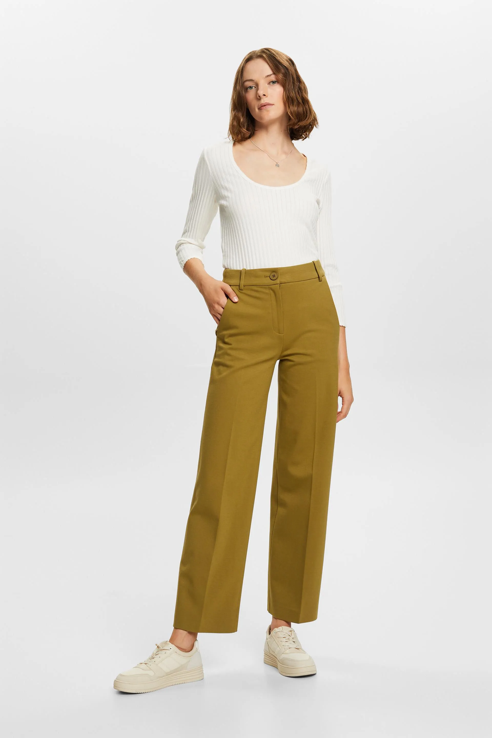 Top con scollo rifinito pointelle